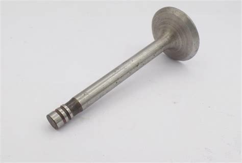 AJS/Matchless Valve inlet 1937-48. 350cc NOS | BRITISH Only Austria ...