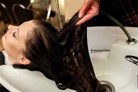 Silicone Hair Treatment: Benefits, Types and Side Effects