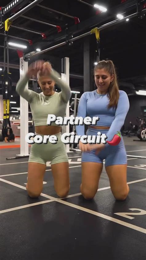 Partner Workout Exercises 的图像结果