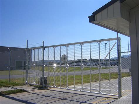 Chain Link Gate 的图像结果