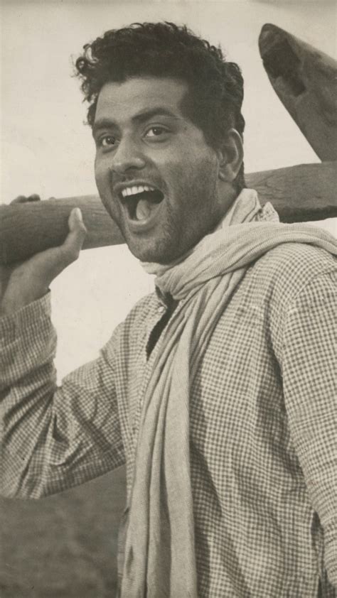 8 famous dialogues & rare photos of Manoj Kumar