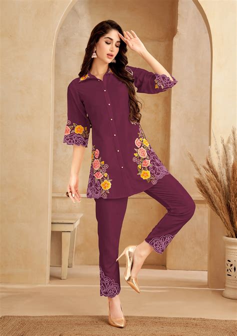 Wine Chinnon Floral Embroidered Co-Ord Set – Kaftanize