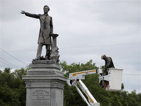 Jefferson Davis Monument