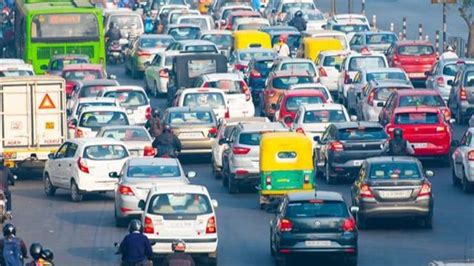 Delhi traffic alert today: Commuters must avoid these road | Details ...