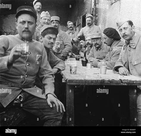2 G55 F1 1917 20 E WW1 French soldiers officers Photo History World War ...