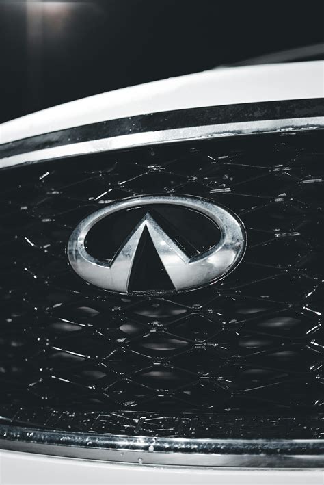 Infiniti Nissan Logo 420+ Fotos, Bilder Und Lizenzfreie Bilder Zu