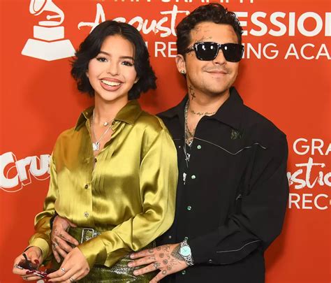 Ángela Aguilar habla por primera vez sobre el inicio de su romance con ...