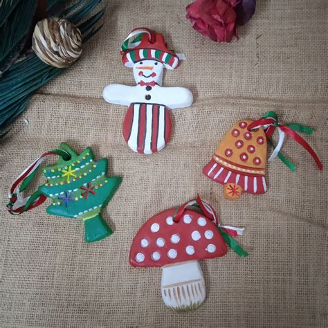 Hand-painted Terracotta Christmas Ornaments (set of 4) – Prosperitymirra