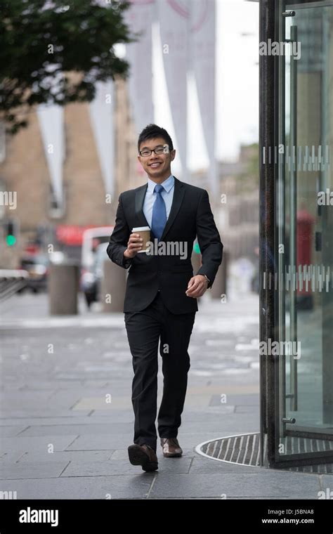 Businessman China 的图像结果