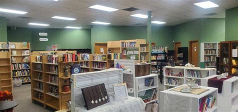 Port Orchard thrift store reopens as new-and-used bookstore | Tacoma News Tribune