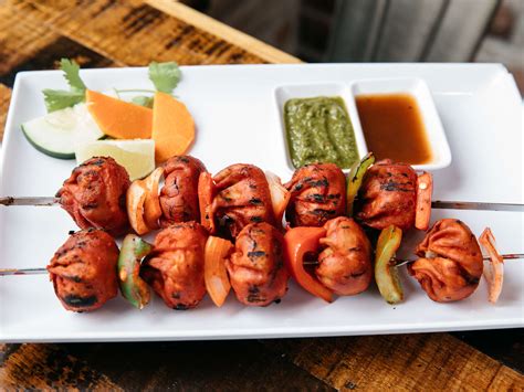 The Best Restaurants In Little Italy And University Village - Chicago ...