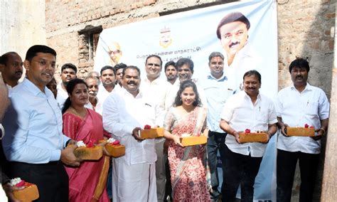 Mayor Priya lays foundation of new development projects in Tondiarpet