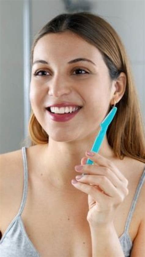 Beginner's guide for girls to shave facial baby hair