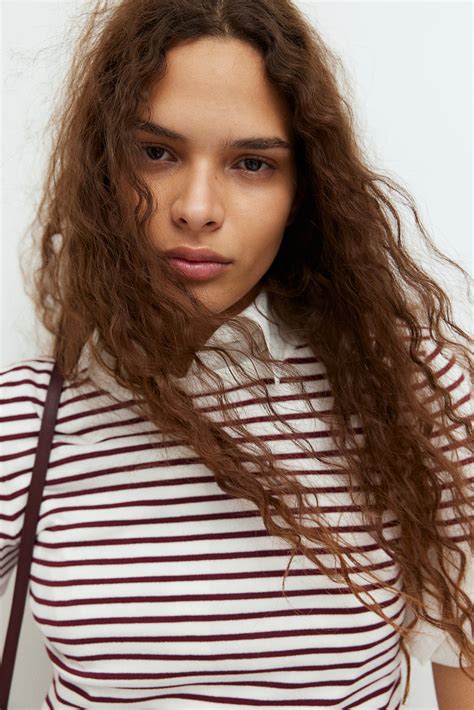 Fine-knit T-shirt - White/Burgundy - Ladies | H&M IN