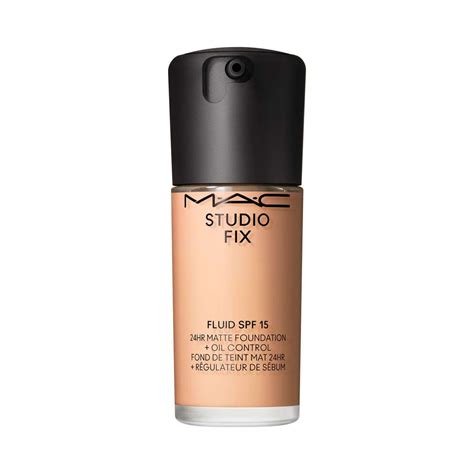 Buy M.A.C Studio Fix Fluid SPF 15 Foundation Online at Best Price in ...
