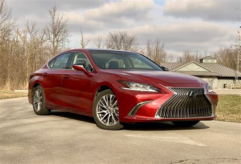 2019 Lexus ES 350 Review