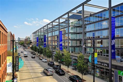 DePaul University Off Campus Student Housing & Apartments Lincoln Park ...