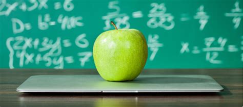 School Computer 的图像结果