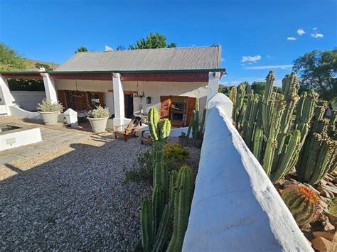 OUDE PASTORIE (Nieu-Bethesda) - Guesthouse Reviews, Photos, Rate ...