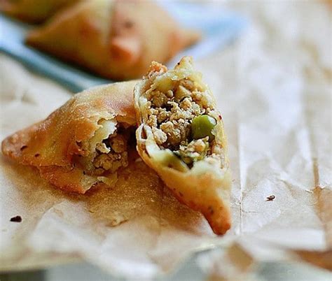 World Chicken Day: The ultimate chicken samosa recipe to turn every day ...