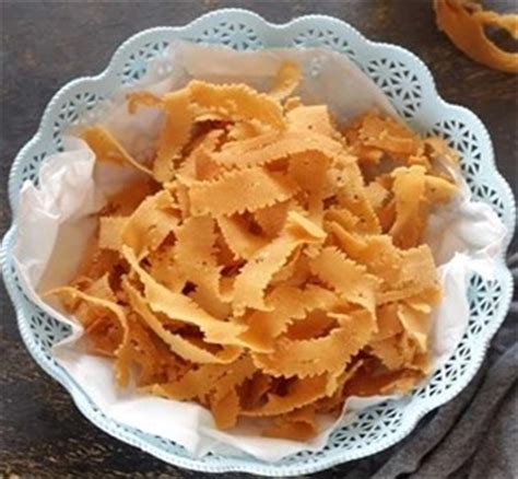 Buy Ribbon Pakoda Online from Ganesh Gruh Udyog at Best Price