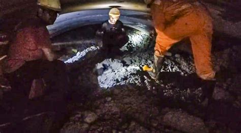 Telangana tunnel collapse: Over 500 rescuers working on war footing to ...