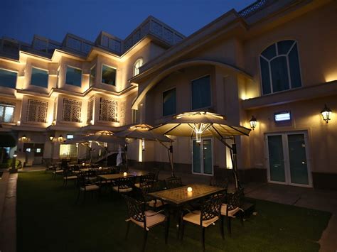 HAUZ KHAS SOCIAL, New Delhi - Hauz Khas Village - Menu, Prices ...