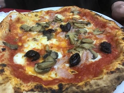 Great Location after Herculaneum tour - Reviews, Photos - Pizzeria Luna ...
