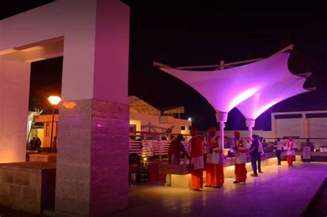 The WhiteHall - Venue - Gandhibagh - Weddingwire.in