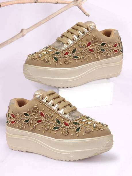 Gold Shoes - Buy Gold Shoes online at Best Prices in India | Flipkart.com