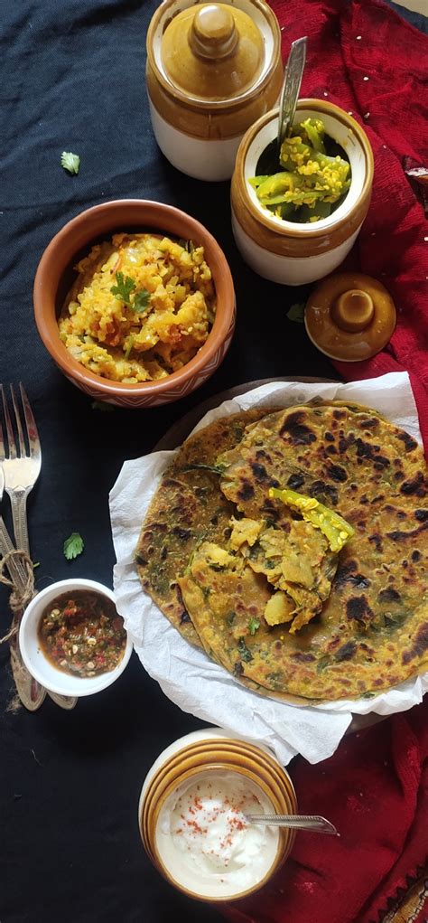 Aalu methi paratha recipe - GoToChef