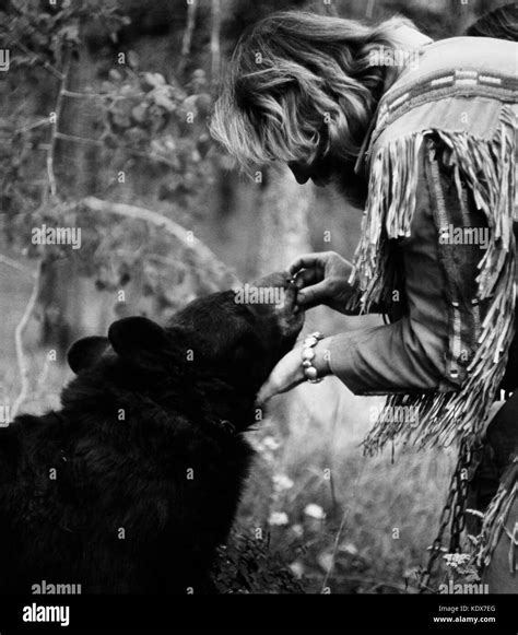 The Life and Times of Grizzly Adams, aka: Der Mann in den Bergen ...