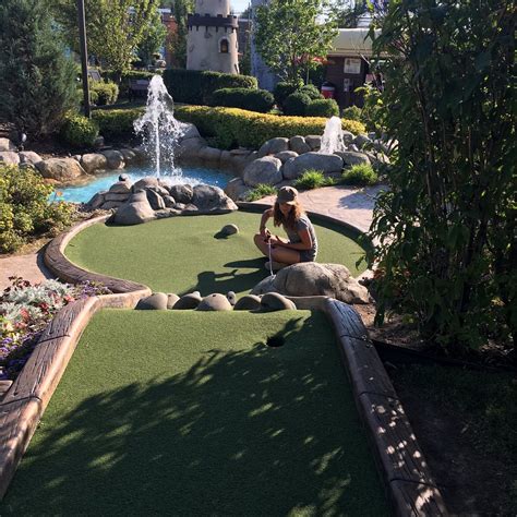 PUTT N' BOUNCE MINI GOLF - All You Need to Know BEFORE You Go 2026 ...