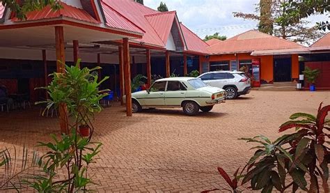 GREEN PARK HOTEL TAVETA - Inn Reviews, Photos, Rate Comparison ...