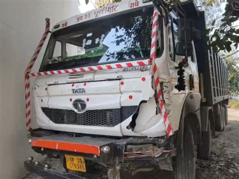 Hardoi Accident: Siblings Among Three Killed in Dumper Strike