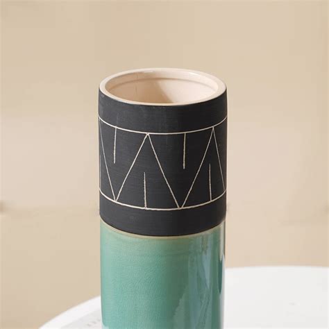 Dual Toned Taper Flower Vase Online - Premium Vase | Nestasia