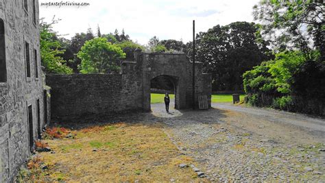 Lallybroch (Midhope Castle) - MyTasteForLiving