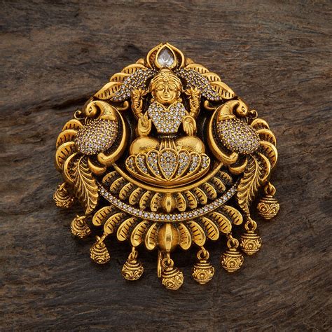 Elegant Hair Brooch Designs: Timeless Hair Brooch Beauty And Style