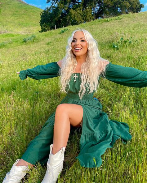 Cassidy Payne | Happy St. Patrick’s Day from your favorite Irish girl 🍀🇮🇪 | Instagram