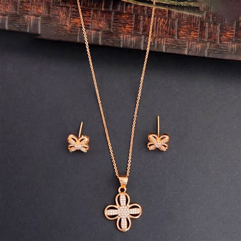 NAFJ Elegant Polki Kundan Stone Designer Pendant Set – JewelEMarket