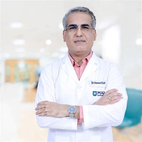 Lung Fibrosis (Pulmonary Fibrosis) - Causes, Symptoms, Types, Diagnosis ...