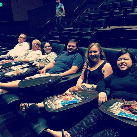 Movie Tavern Juban Crossing (Denham Springs) - 2022 Alles wat u moet ...