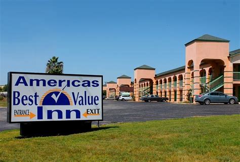 AMERICAS BEST VALUE INN AT&T CENTER (San Antonio) - Hotel Reviews ...