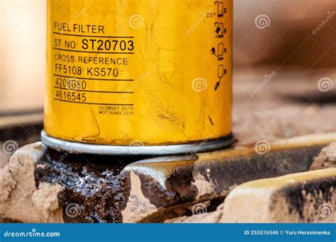 Fuel Filter Replacement 的图像结果