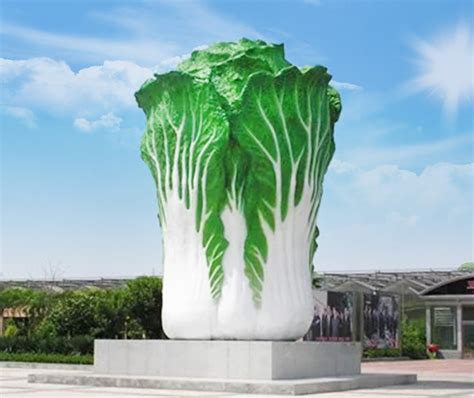【全国各地争建巨型白菜雕塑 哪颗是你心中的“百财”聚来| 山东聊城】_傻大方