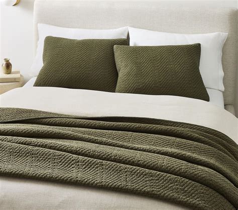 Reflections Matelasse Quilt & Shams