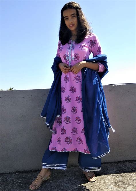 Get Gota Patti Detail Printed Kurta With Contrast Palazzo & Dupatta Set ...