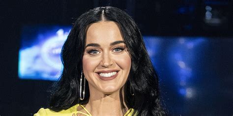 Lainey Wilson Shares New Photos, Sparking Pregnancy Buzz