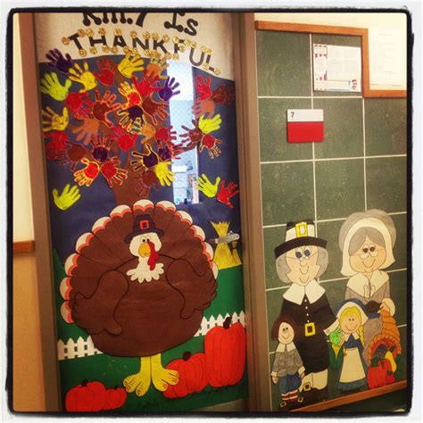 My thanksgiving door | Thanksgiving door decorations, Thanksgiving ...