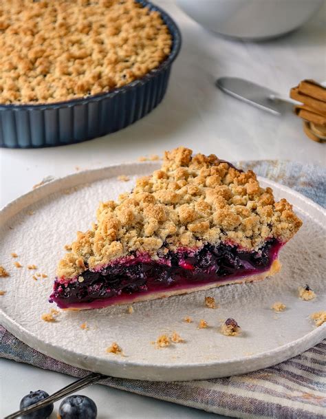 Blueberry Crumb Pie